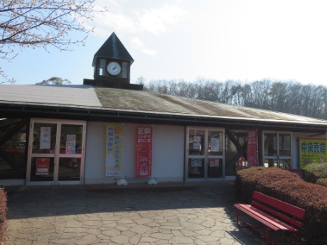 キャプション(編集は画像ボタンから) 中央売店