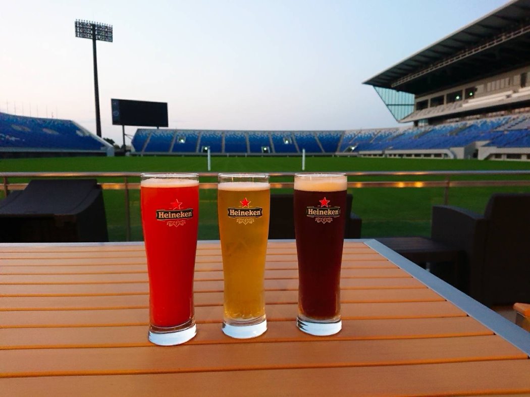夕暮れ時の一杯