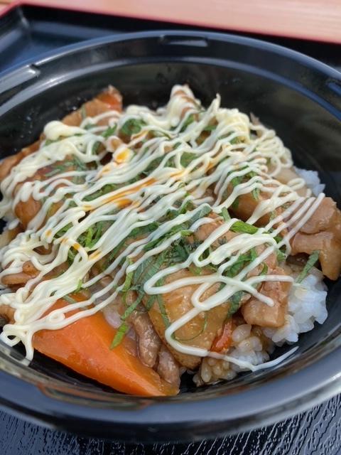 名物 はにゅう丼 800円